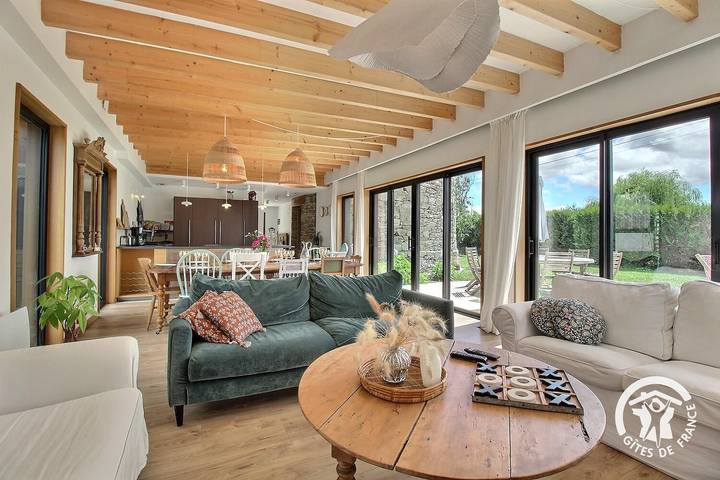 Gîte pour 10 personnes, avec jacuzzi et jardin ainsi que sauna et terrasse à Hillion - 3