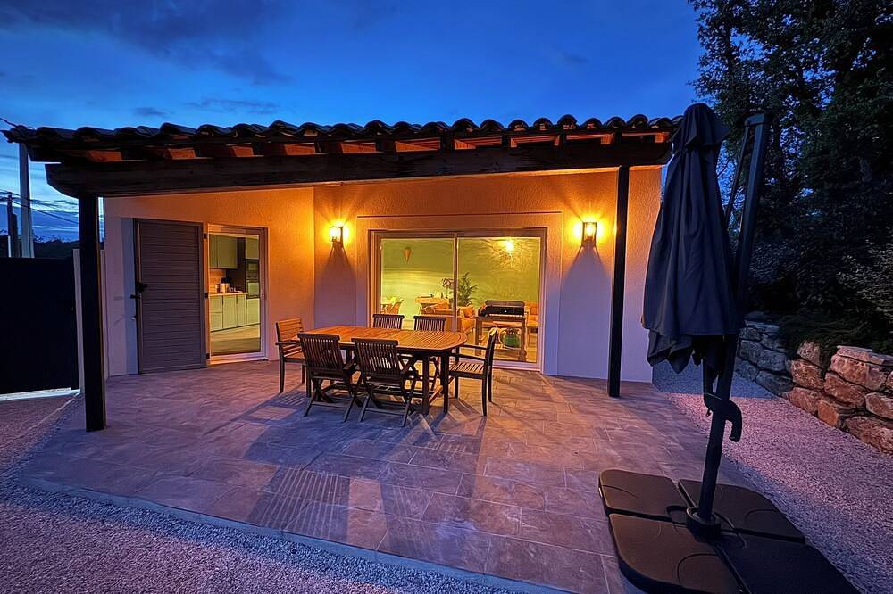 Maison L'escapade, une Maison de Campagne Spacieuse et Élégante en Provence in AOC Saint-Julien, Región Brignoles