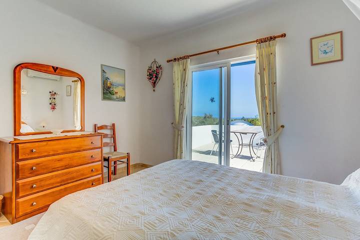 Location de vacances pour 6 personnes, avec jardin et balcon à Porches - 4