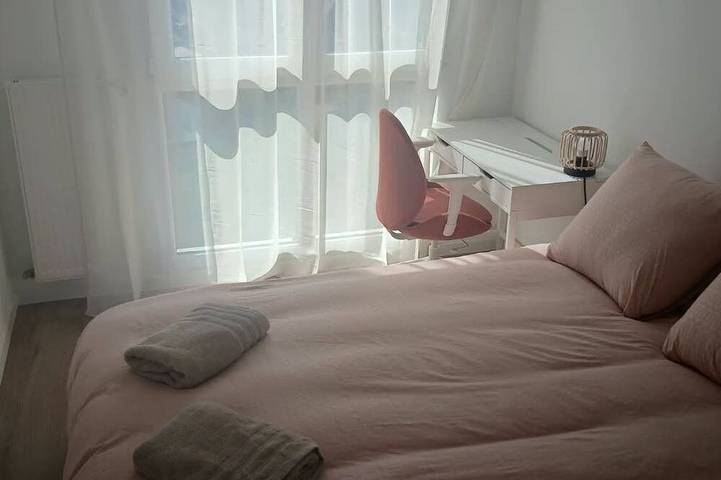 Ganze Wohnung, New duplex • Parking• 4 bedrooms• 10 people•Paris, Villepinte Expo & Cdg Airport in Le Blanc-Mesnil, Seine-Saint-Denis