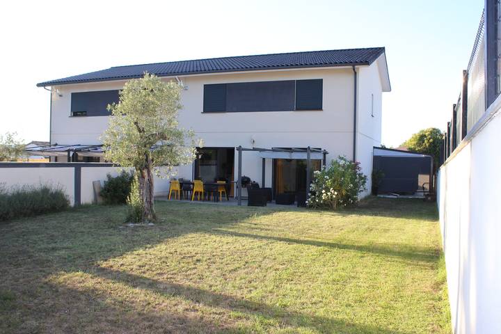 Villa pour 10 personnes, avec Terrasse et Jardin dans le Tarn