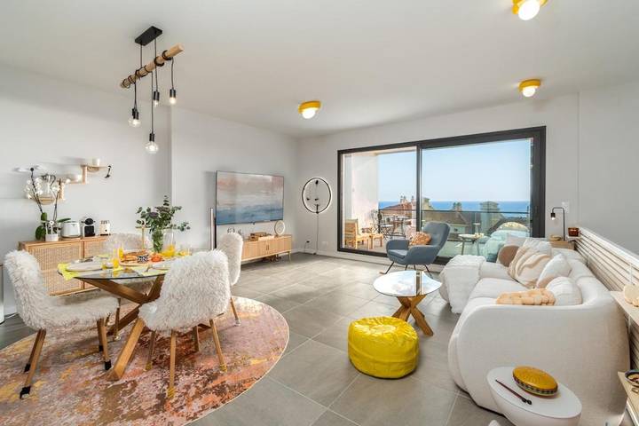 Villa pour 6 personnes, avec vue ainsi que terrasse et piscine à Madrid