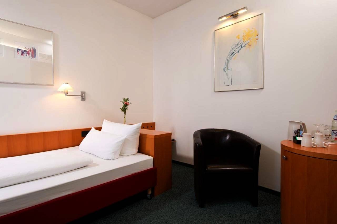 Hotel für 10 Personen mit Terrasse in Tegel Berlin, Berlin