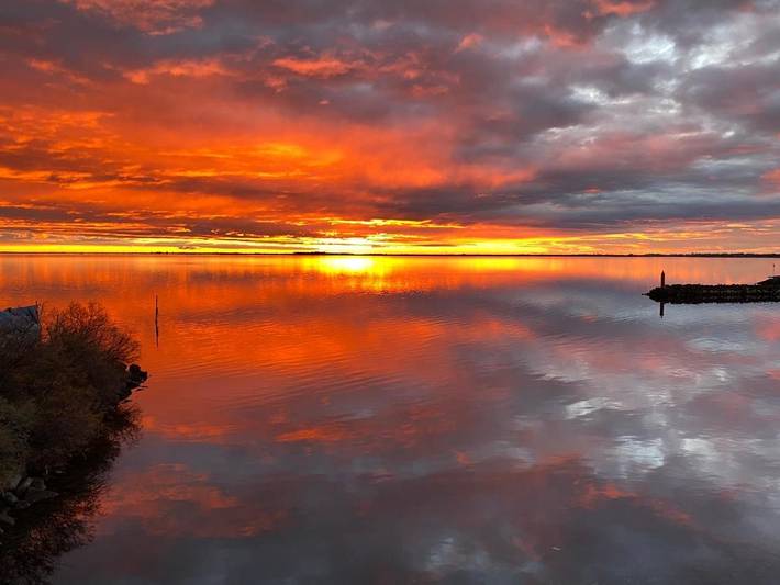 Gîte pour 4 personnes, avec vue sur le lac ainsi que vue et terrasse dans Port De Marseillan - 2