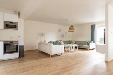 Vakantieappartement voor 20 Personen in Nes, Nederlandse waddeneilanden, Afbeelding 4