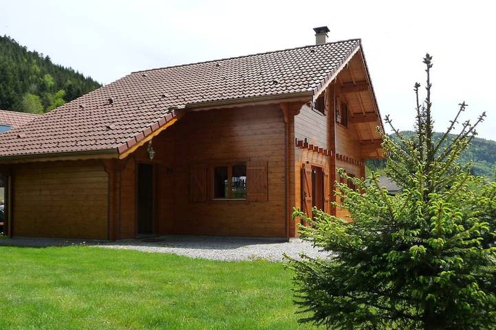 Chalet for 8 people, with hot tub and garden as well as sauna and terrace, with pets - 1