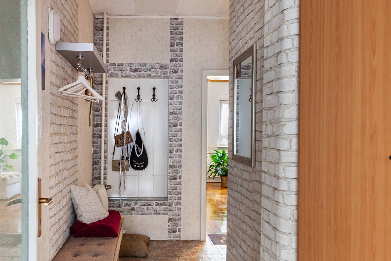 Ganze Wohnung, Apartment „Ferienwohnung Waldglück“ mit privatem Garten in Lauchhammer, Naturpark niederlausitzer heidelandschaft (Brandenburg)