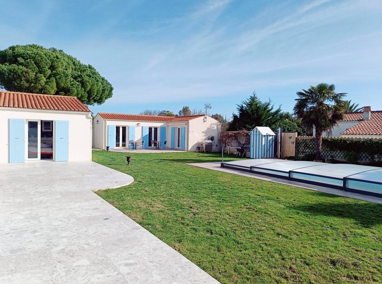 Chambres d'hôtes La Barjuline - Île d'Oléron - Les Plages in La Brée-les-Bains, Côte de Beauté