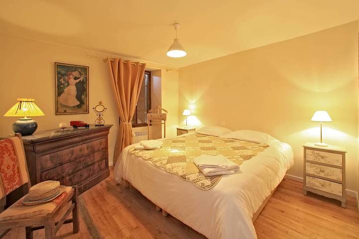 Location de vacances pour 7 personnes, avec jardin, animaux acceptés à Saint-Julien-de-Lampon - 3