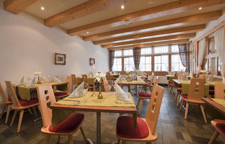 Hotel Sonne - Einzelzimmer Lodge mit Gemeinschaftsbad in Wildhaus, Wildhaus-Alt St. Johann