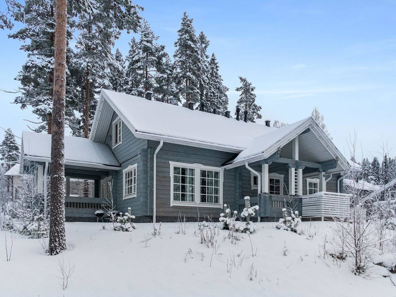 Lumikellomaa in Nuasjärvi