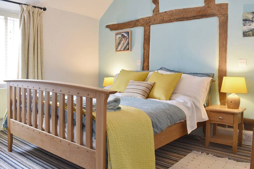 2 bedroom accommodation in Winchcombe, near Cheltenham in Winchcombe, Gloucestershire