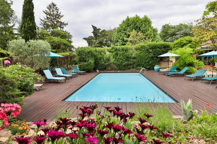 Chambre d’hôte pour 2 personnes, avec vue ainsi que piscine et jardin