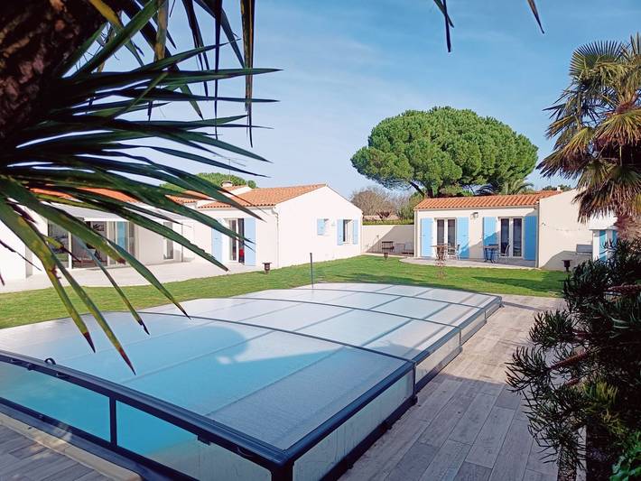 Cottage pour 2 personnes, avec piscine et jardin à La Brée-les-Bains