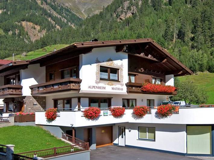 Hütte für 9 Personen, mit Balkon, kinderfreundlich im Ötztal