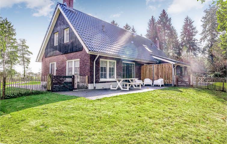 Ferienhaus für 4 Personen, mit Terrasse und Garten in Rijssen-Holten