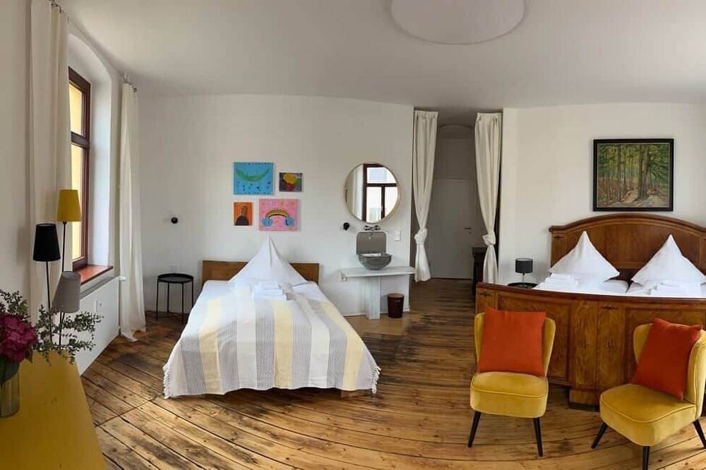 Künstlerzimmer 2.3 - das Familienzimmer in Gera, Ostthüringen