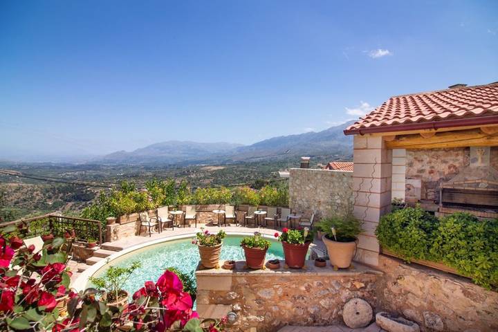 Villa für 3 Personen, mit Garten und Pool sowie Balkon und Meerblick auf Kreta