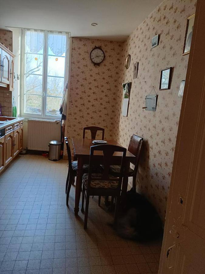 Four-Bedroom House in Sancergues, Région de Bourges