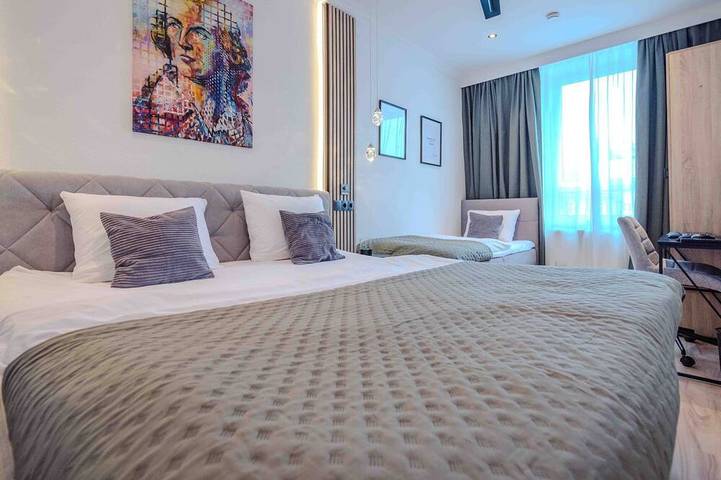 Ganze Wohnung, Schiller Apartment im Zentrum von Hof. Küche, Parkplatz, 250Mbit Wlan in Hof, Oberfranken