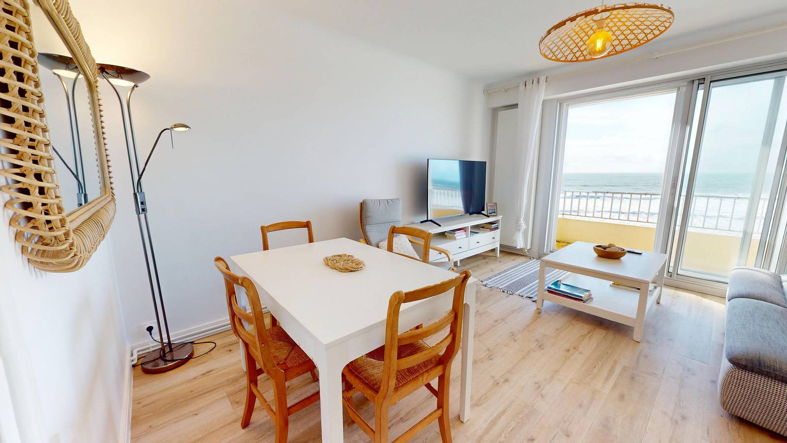 Appartement entier, Panorama des 5 Pineaux - Vue Mer, balcon & garage in Saint-Hilaire-de-Riez, Vendée