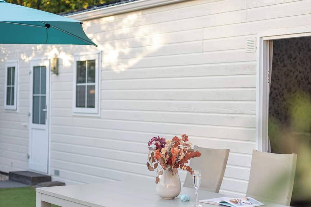 Luxuriöses Chalet in Fußnähe zum Strand in Groot Valkenisse, Biggekerke