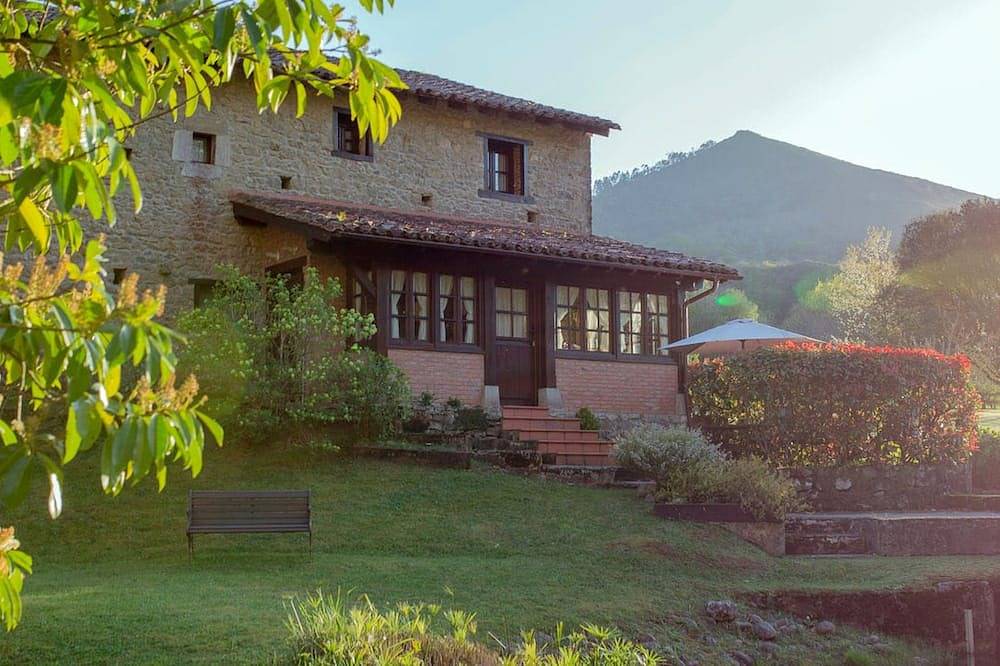 Ganze Wohnung, Apartment-Hütte-Eigenes Badezimmer-Gartenblick-El Nido in San Vicente de la Barquera, Parque Natural de Oyambre