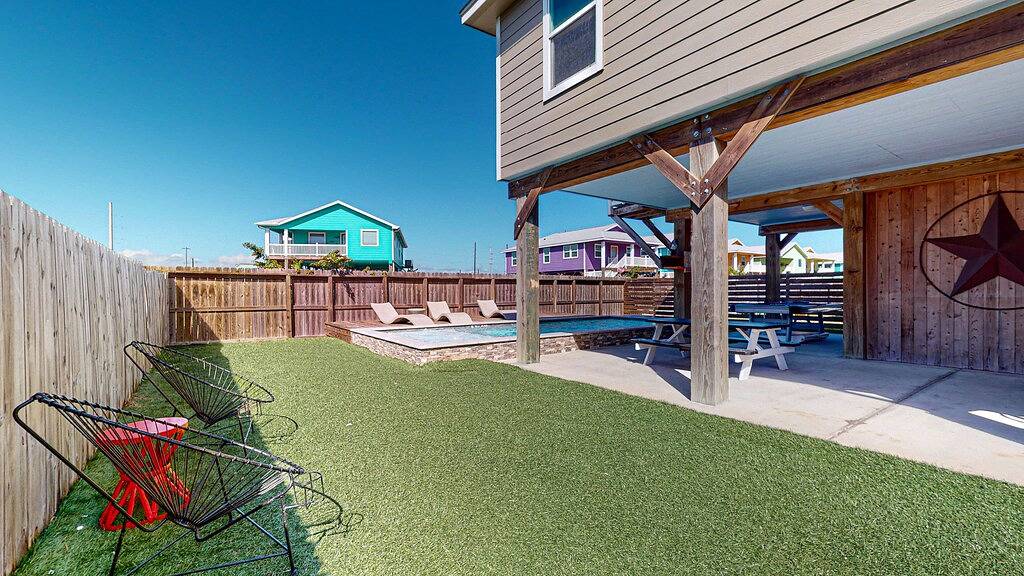 Vacation Home for 12 Guests in Port Aransas, Mustang Island