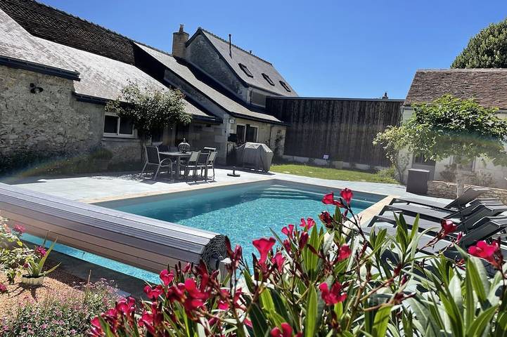 Gîte pour 12 personnes, avec terrasse et jardin