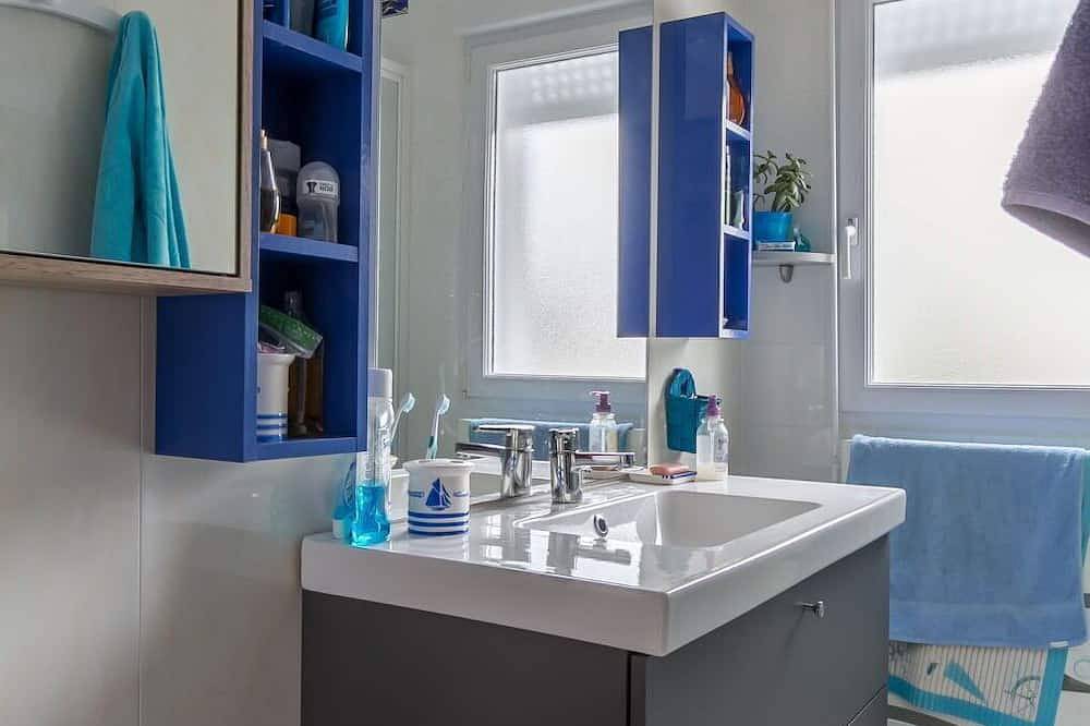 Wonderful private villa for 8 guests with Wifi, Tv, terrace and pets allowed in Lampaul-Plouarzel, Brest region