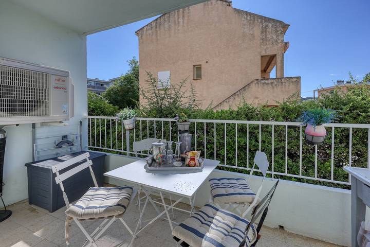 Appartement entier, Cap Sanary - Appt climatisé, 200 m de la plage in Six-Fours-les-Plages, Côte méditerranéenne (France)
