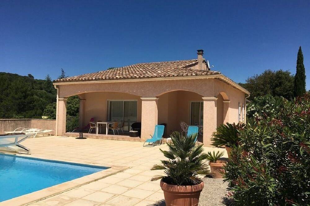 Villa Tout Confort Avec Piscine Privée à Deux pas des Cascades du Sautadet in La Roque-sur-Cèze, Nimes und Umgebung
