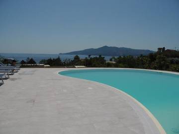 Hôtel pour 3 personnes, avec jardin ainsi que piscine et vue à Santa Marina Salina