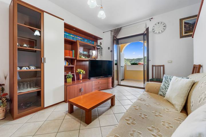Ferienhaus „Patty“ mit privatem Garten, Balkon und Klimaanlage in Teulada, Cagliari Provinz