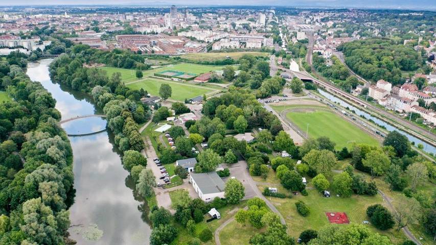 Location de vacances pour 2 personnes, avec piscine et jardin, animaux acceptés à Mulhouse - 2