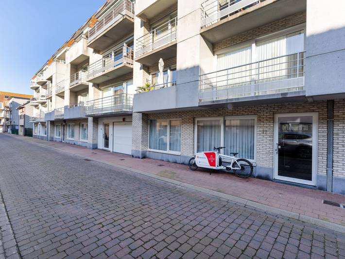 Ganze Wohnung, Zandloper with balcony in Bredene, Belgische Küste