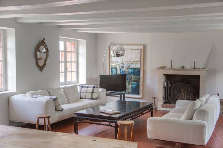 Location de vacances pour 14 personnes, avec jardin à Ambillou