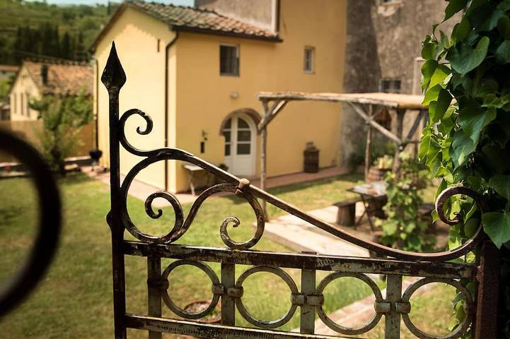 Agriturismo per 4 persone, con giardino e terrazza in Versilia