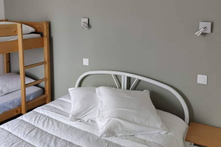 Location de vacances pour 14 personnes, avec jardin ainsi que balcon et piscine à Gouville-sur-Mer - 4