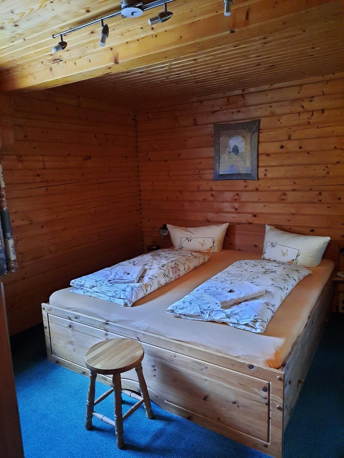 Ferienwohnung im Holzblockhaus in Hermsdorf, Mittlere Erzgebirge