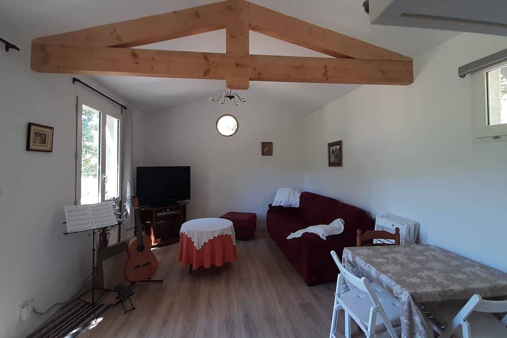 Country cottage, calm and relaxation in the sun. in Sainte-Croix-à-Lauze, Regionaler Naturpark Luberon