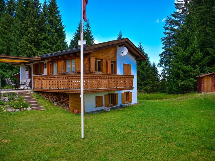 Chalet für 4 Personen, mit Garten in der Lenzerheide
