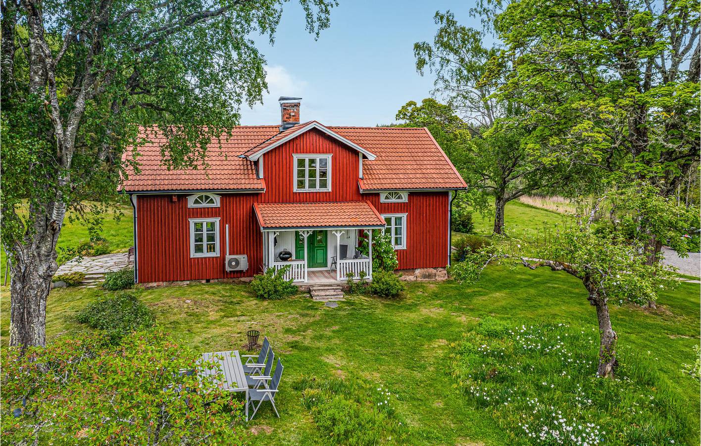 Ferienhaus für 10 Personen mit Garten in Värmland