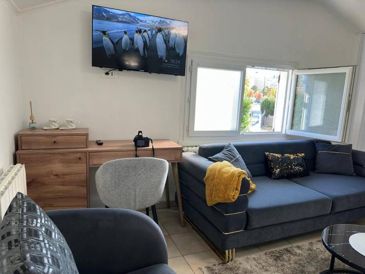 Gîte pour 3 personnes, avec jardin à Limeil-Brévannes