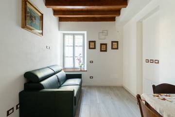 Gîte pour 4 personnes, avec terrasse dans Perledo