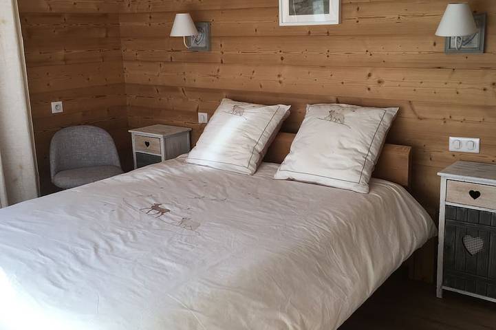 Ganze Wohnung, 3 p. renoviert, Eleganz und Komfort, im 8. und letzten Stock auf 50 m. Tracks in Orcières, Nationalpark Écrins