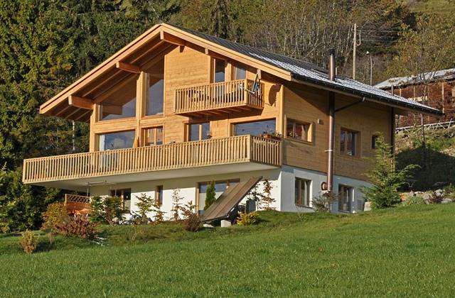 Ferienwohnung für 4 Personen, mit Balkon und Terrasse sowie Garten in Waadt