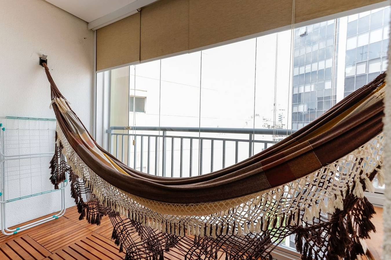 Appartamento intero, Studio c/ Piscina e Academia a 600m do Metrô in República, San Paolo (Brasile)