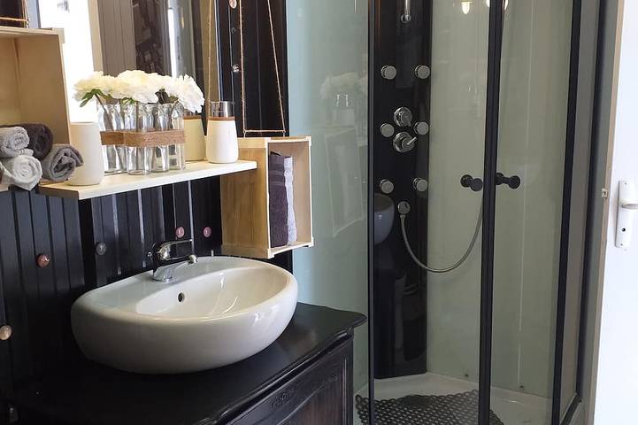 Gîte pour 3 personnes à La Chapelle-de-Brain - 4