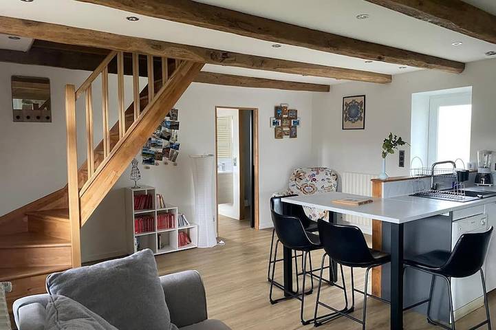 Location de vacances pour 4 personnes, avec Jardin à Saint-Étienne-de-Maurs
